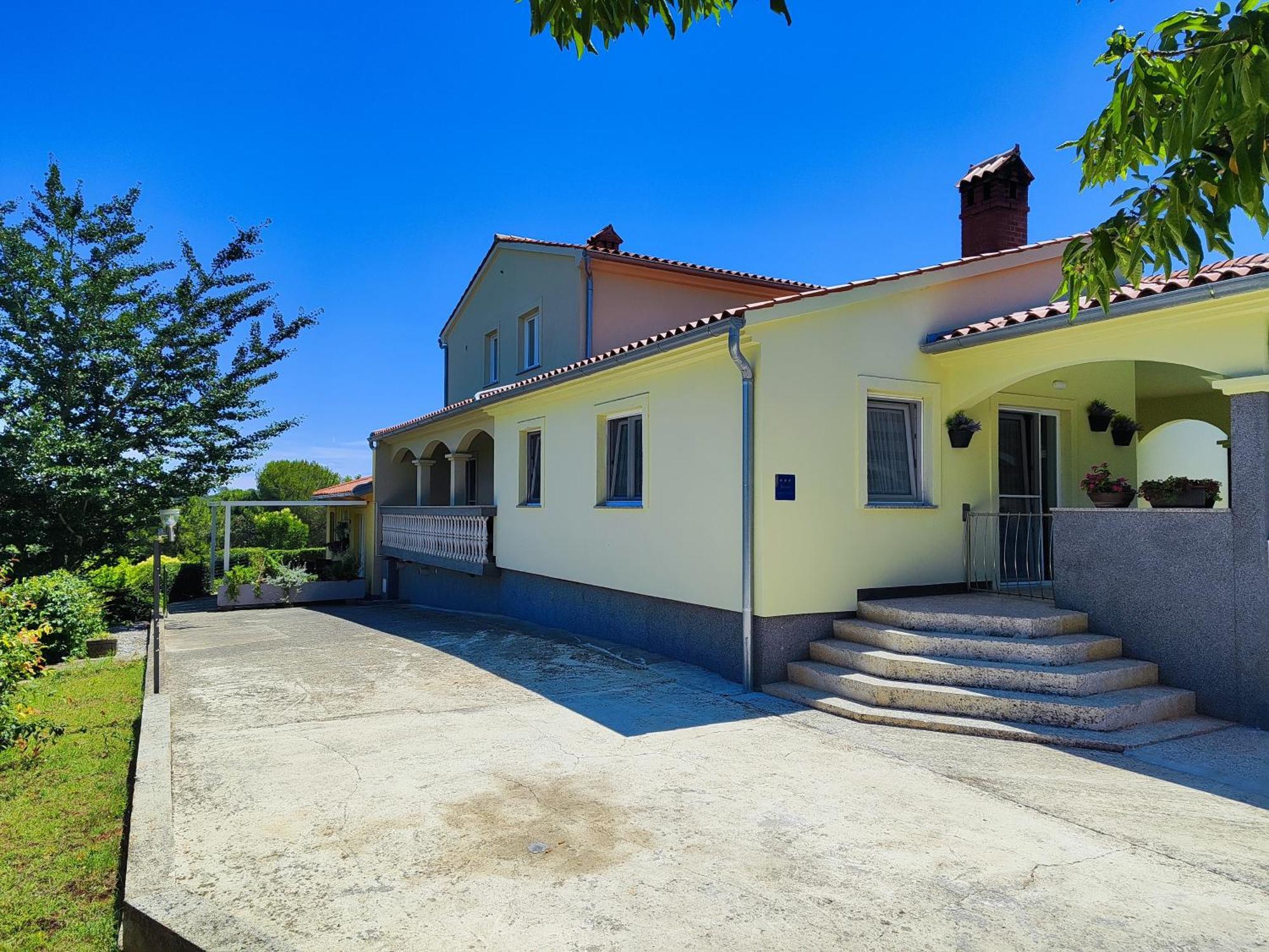 Apartments Flora Медулин Екстер'єр фото